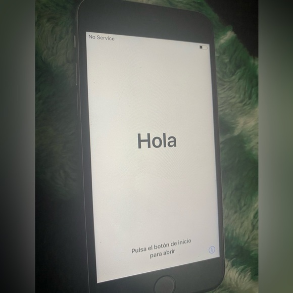 iPhone 6 64gb - Picture 3 of 5